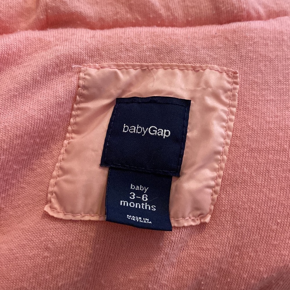 GAP // - Picture 4 of 5